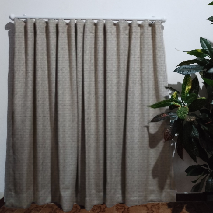 Cortina na Prega de Ilhós no Deslizante – Coleção Tesla