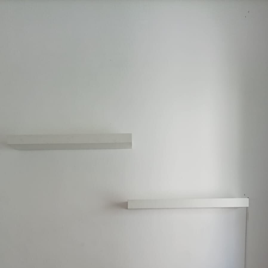 Prateleira de Madeira MDF Branca com Suporte Invisível